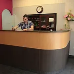 אכסניה Pachin *