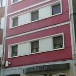 Pachin אכסניה